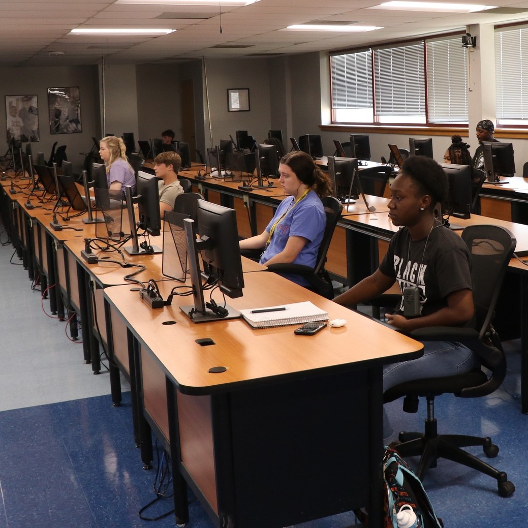 Students in computer class